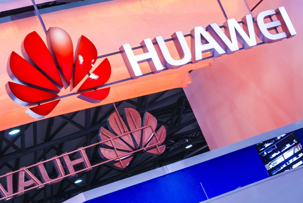 需要“反思”了！iPhone 14可以卖高价，华为凭什么不可以？