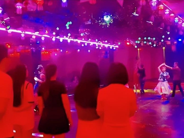 成都的莎莎舞厅还有存在的必要吗?