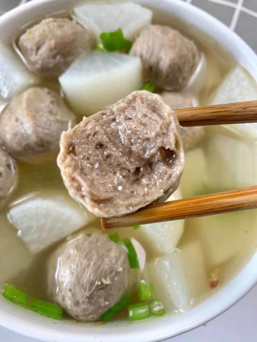 低碳小厨系列│牛肉丸萝卜汤│汤清味美