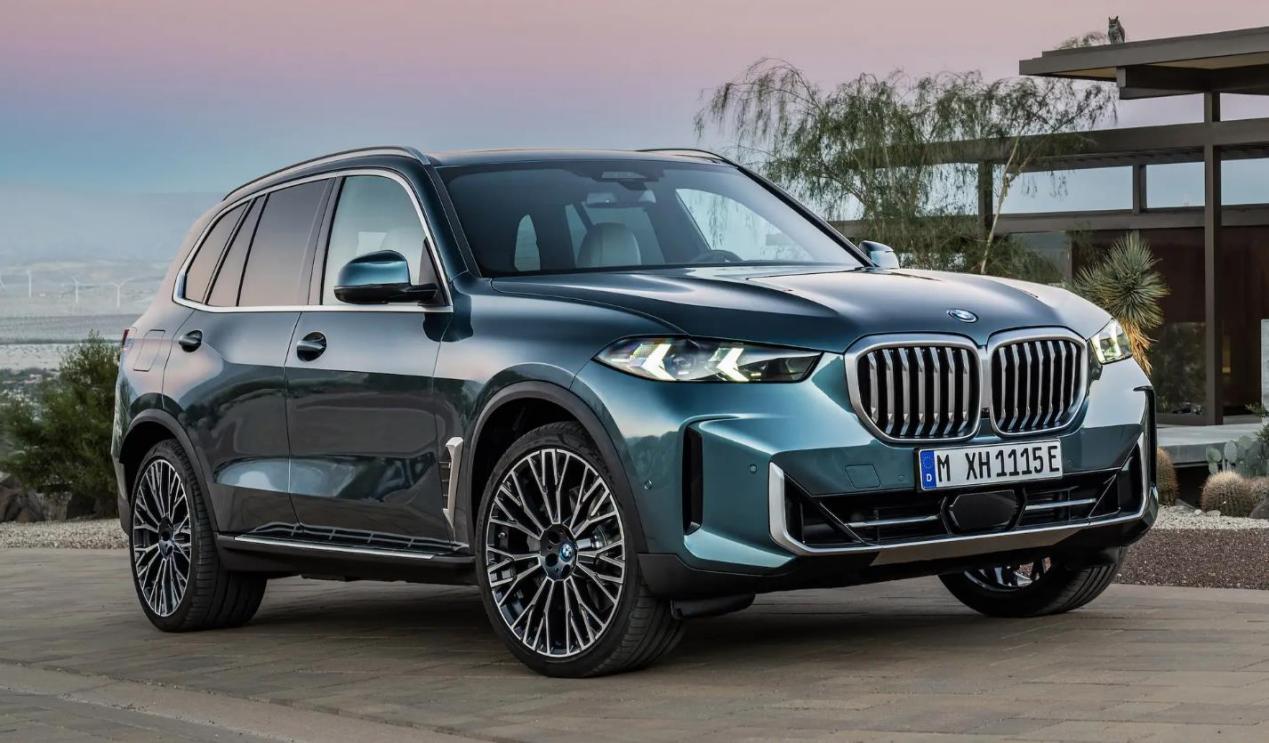 2024款宝马x5,中期改款后全系"带电",可纯电行驶110公里