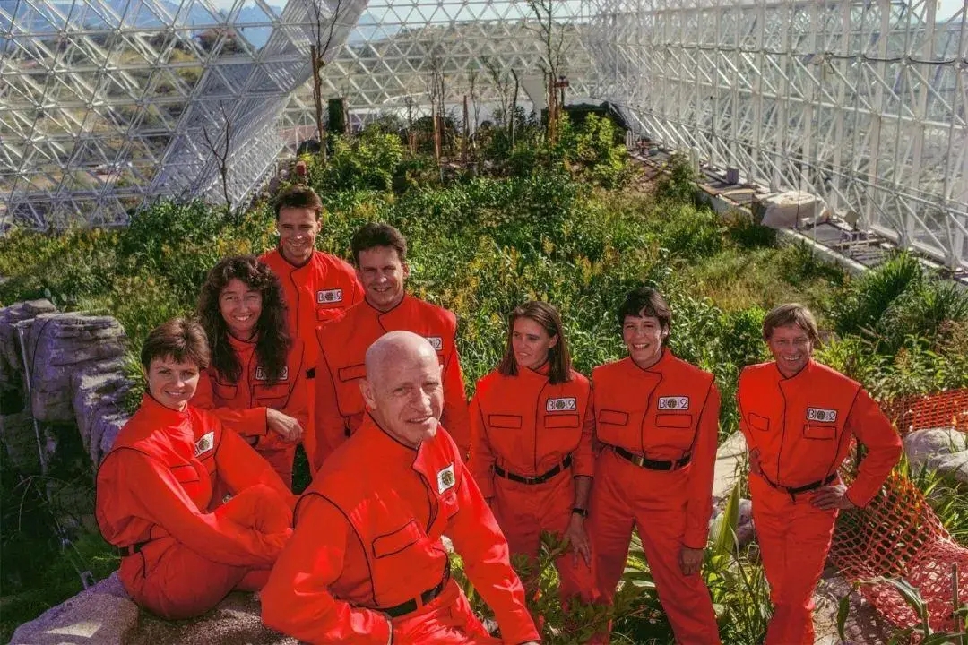 4男4女被关在封闭空间进行实验,"人造生物圈"结局如何?