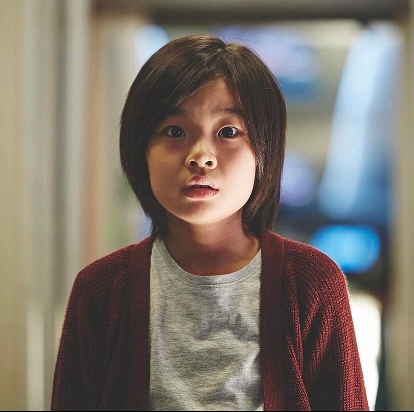 《釜山行》金秀安长大了!甩稚嫩样变美少女,撞样国民女神姜素拉