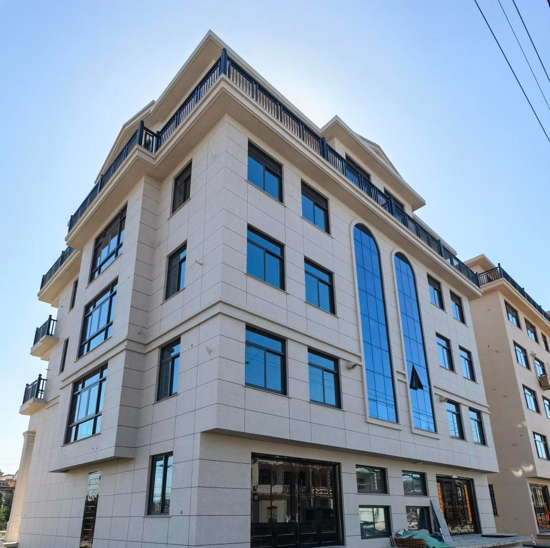 德爱威炫彩石多彩涂料,多彩仿石漆的首选