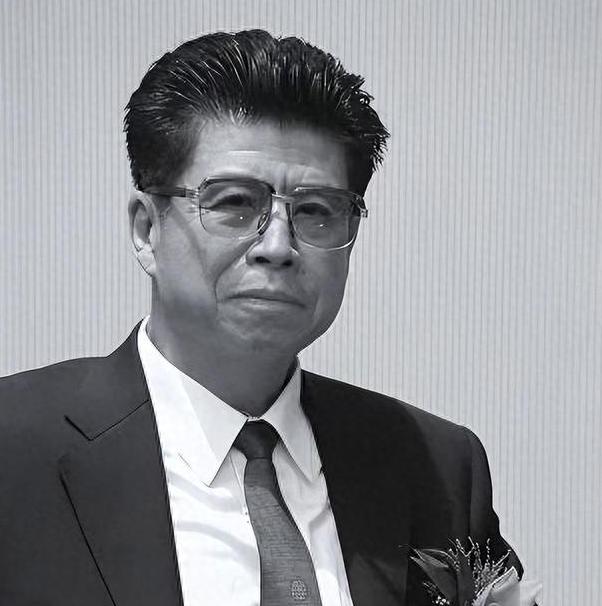 他曾是国务院高干,贪污巨额钱财潜逃海外,至今未抓捕归案!