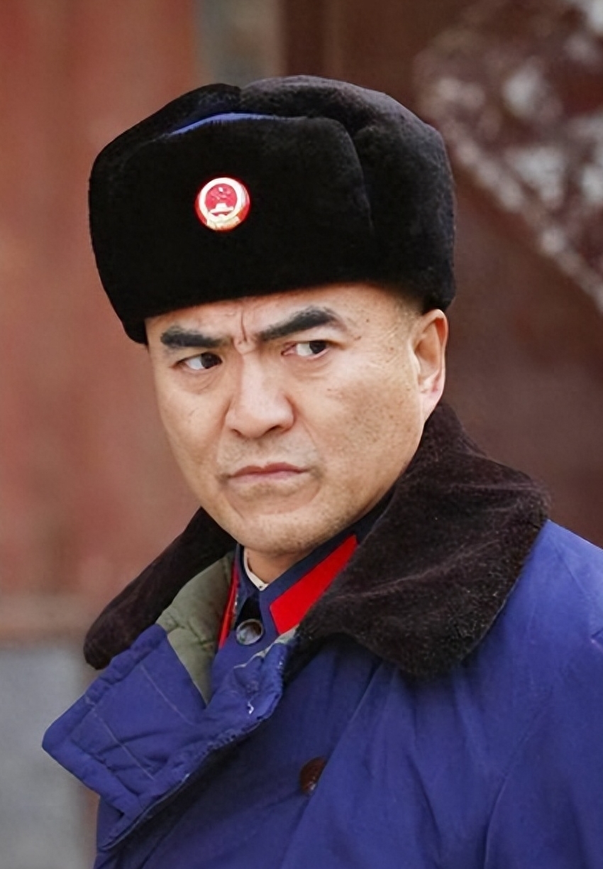 著名男星袁苑:与演员妻子相爱相杀,生活中有洁癖