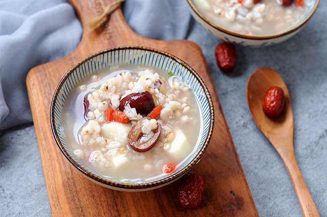 山药薏米粥的功效你们知道多少呢?