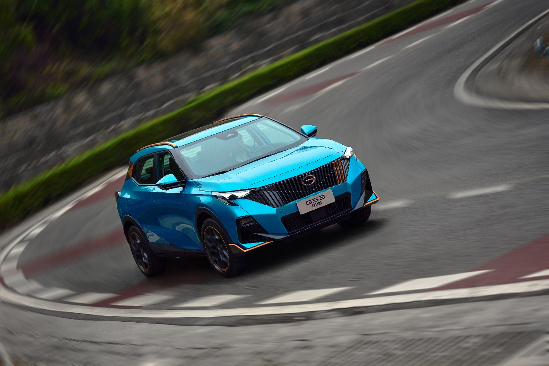 广州车展吸引年轻人,传祺gs3·影速成心头好,购车可享多重福利.