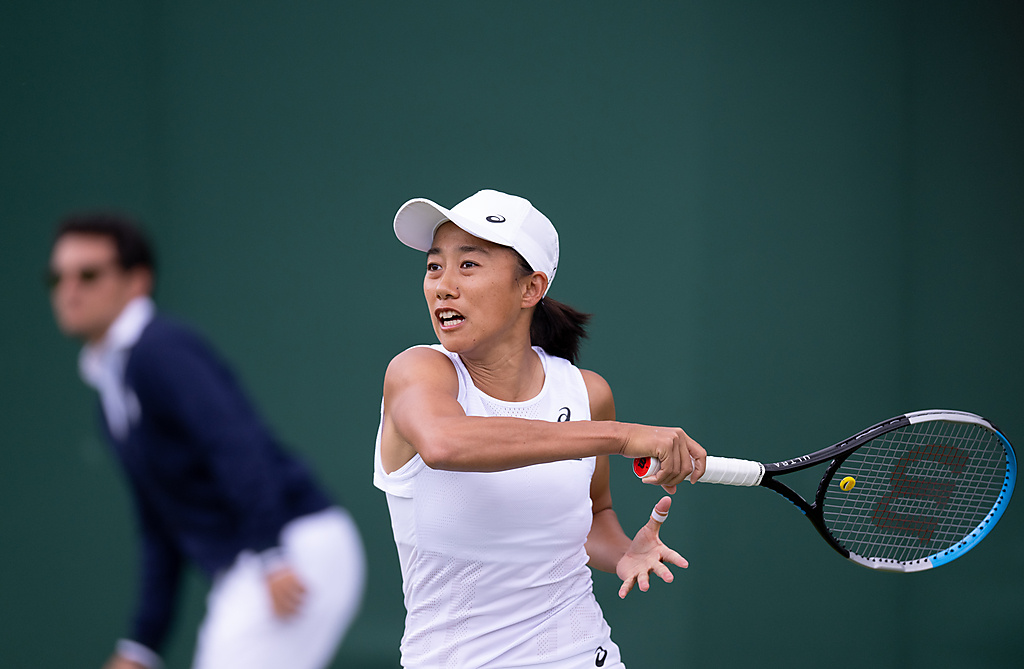 温网第二日:卫冕冠军出战!中国金花3人出击,王曦雨成赢球希望