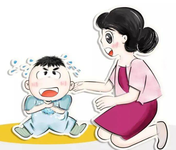 3岁小孩吞异物卡喉咙,忽然窒息,宝妈如何紧急处理?