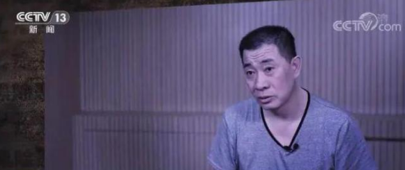 案例:东北"电老虎"李伟狂敛10亿,亲弟每晚都要拱未成年少女