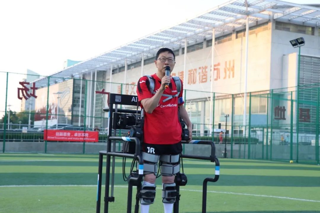 阿特斯瞿晓铧:登"科"望远 追"光"而行