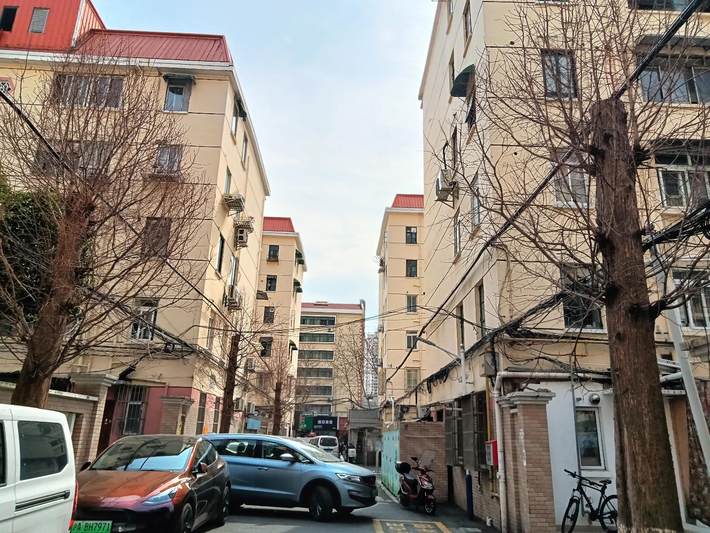 上海浦东陆家嘴板块的那些老破小.东昌新村