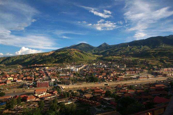 炉霍长征五一运动会:红色文化的体育盛会