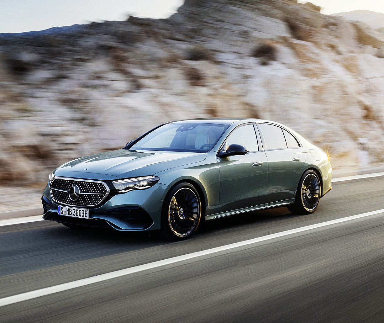 奔驰e级最后一台燃油车——w214新款奔驰e级