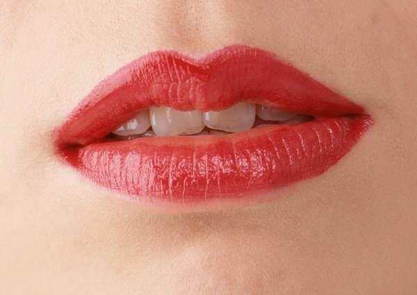 脸部脱毛好不好?为了去除唇毛,你找到好办法了吗?