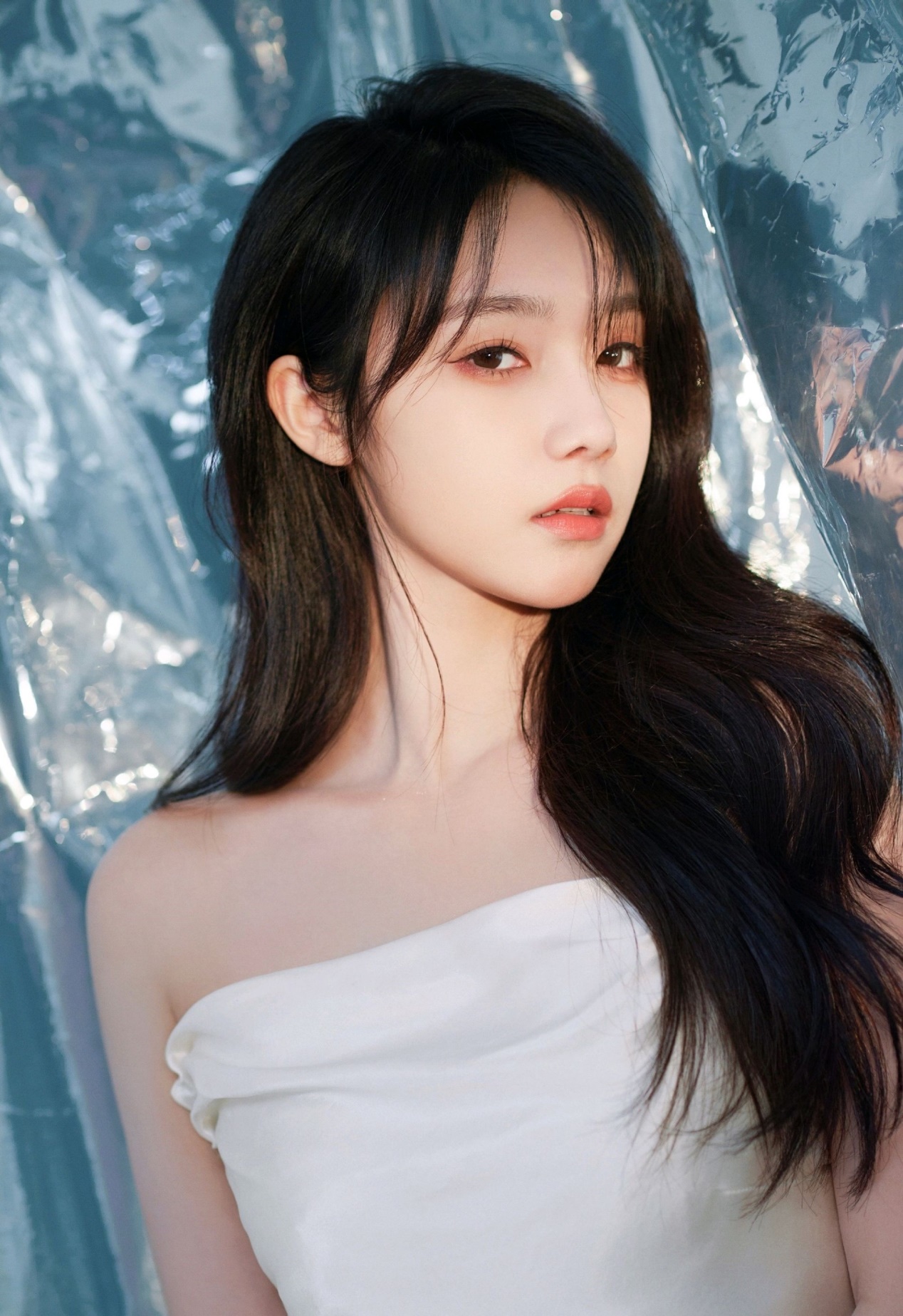 甜美外表下的女魔,《雪鹰领主》姬容引爆全国网友热议