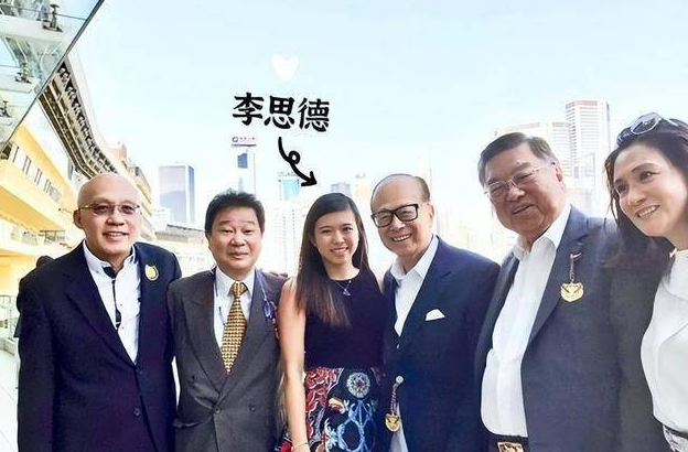 首富李嘉诚住50亿豪宅,吃白水面配榨菜,亲弟弟没得到一点好处