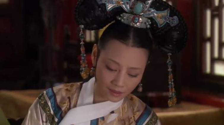 《甄嬛传》里的"一格电"娘娘端妃,其实是隐藏得最深那个