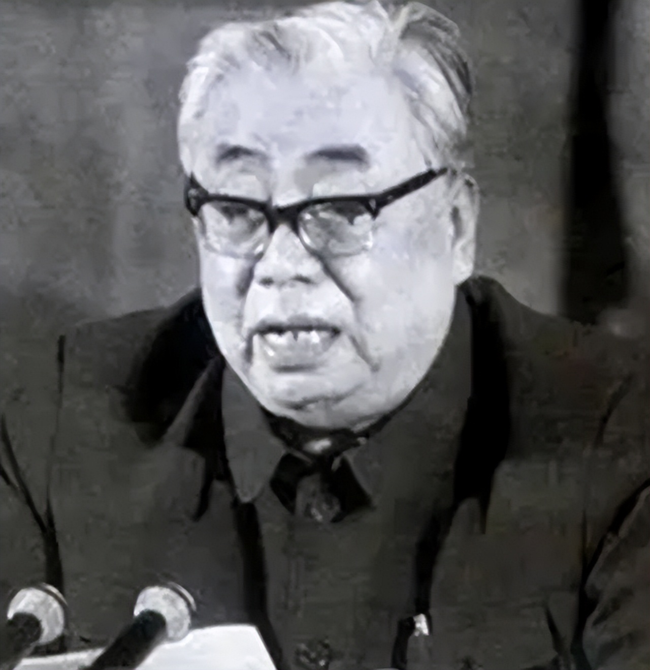 1978年,最早站出来反对"两个凡是"的3个省委书记分别是谁?