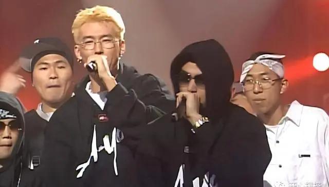 sean与妻子郑惠英甜蜜晒恩爱,婚姻坚定19年