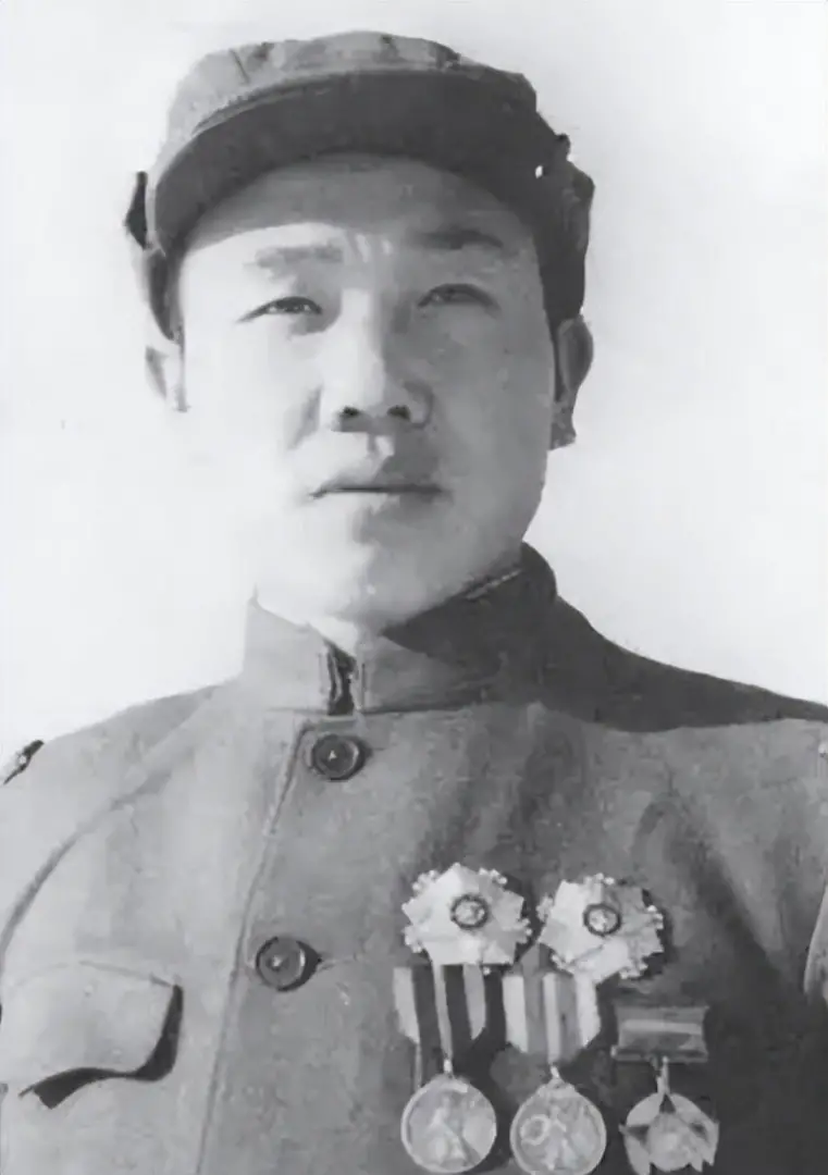 志愿军排长郭忠田抗命,放跑美军坦克,却授一级英雄,后升副师长