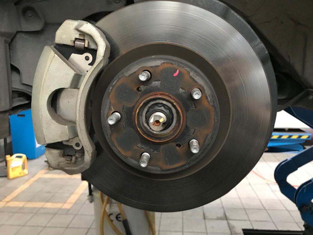 汽车刹车系统非常重要!开车的朋友谨记以下注意事项