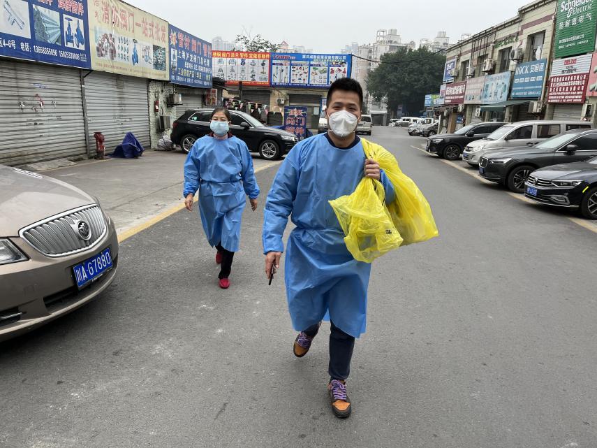 踐行志願精神,彰顯青春風采——記重慶六十五中學的抗疫志願者們