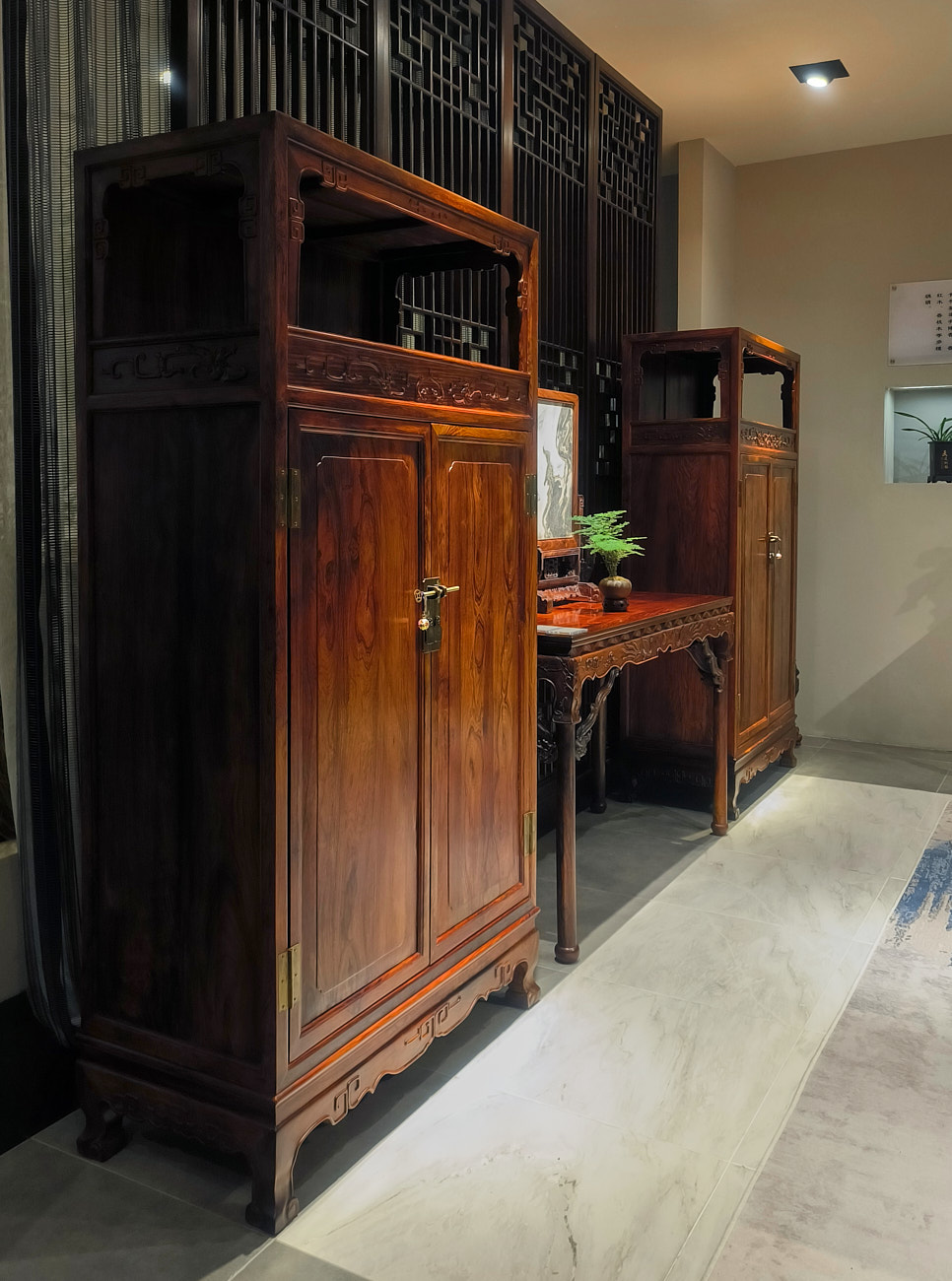 一款经典明式家具,也是唯一一款用皇帝年号命名的家具——万历柜