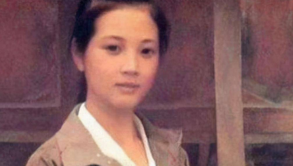 1992年,河南22歲美女死囚任雪被判死刑,行刑前提出一個特殊要求