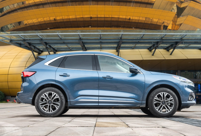 0t 8at,配熏黑套件!2024款福特锐际发布,还看大众途岳?