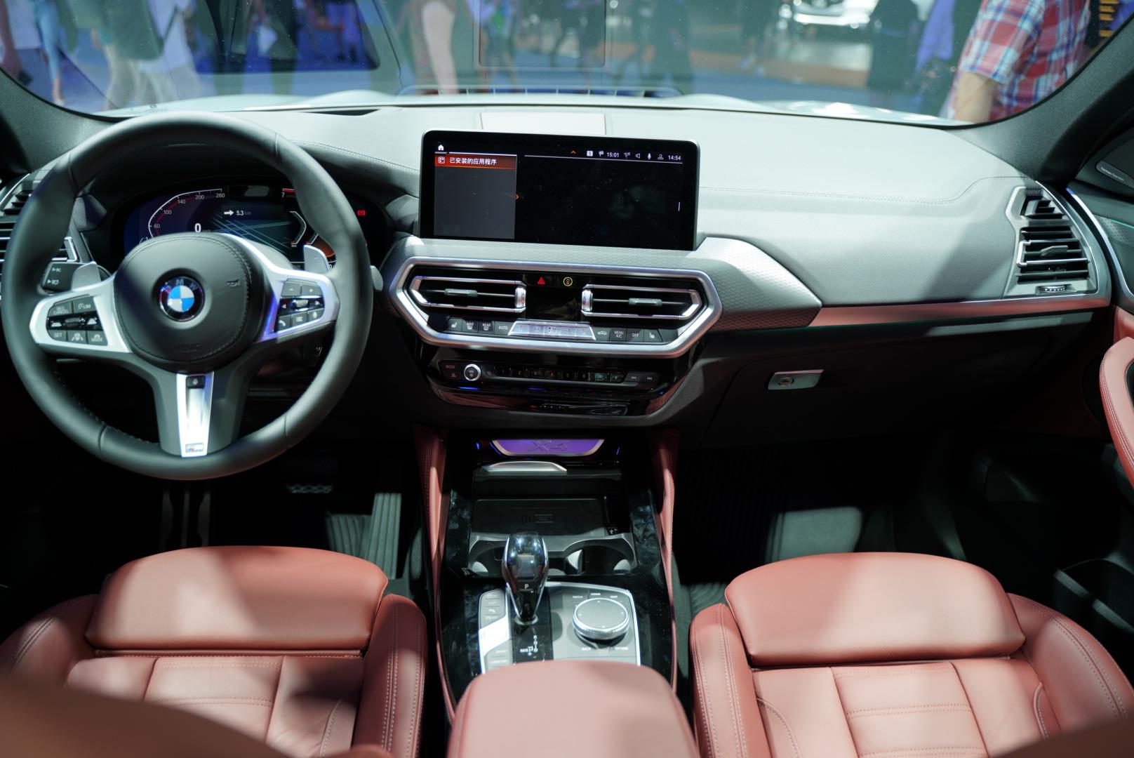 2024款全新宝马x4,一款备受瞩目的豪华轿跑suv