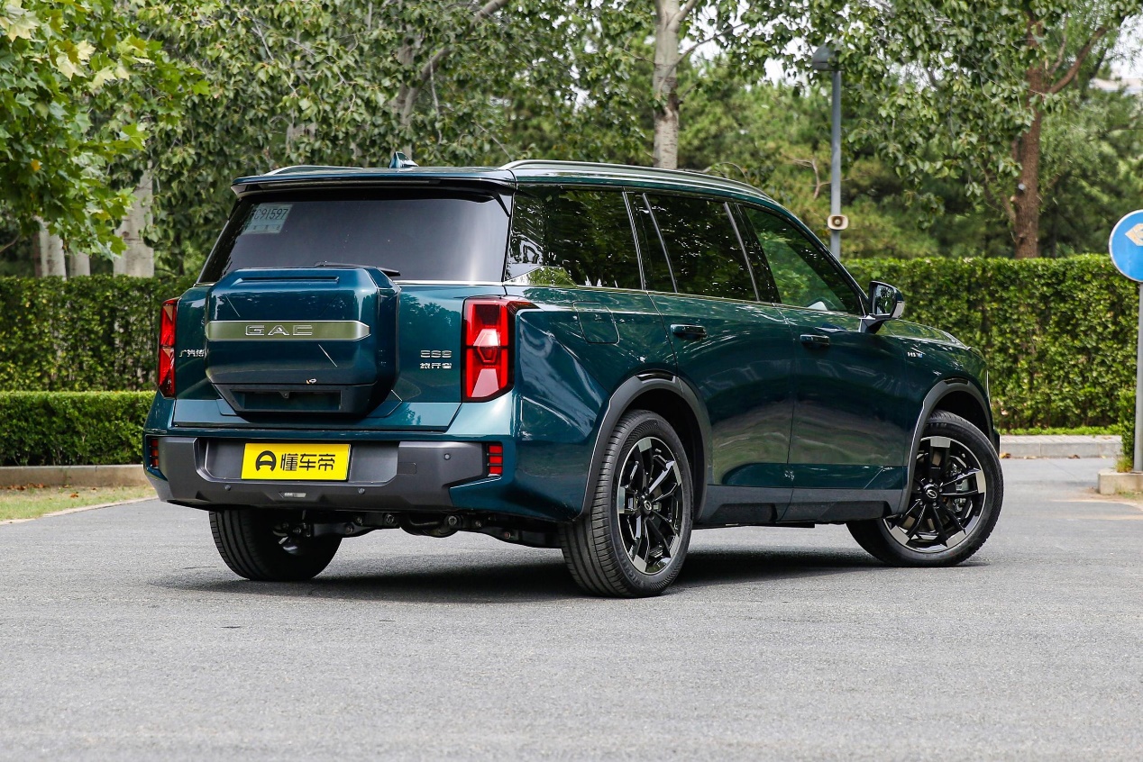 理想l8同级suv,却便宜11万,可选6座7座,续航1215km,广汽出品