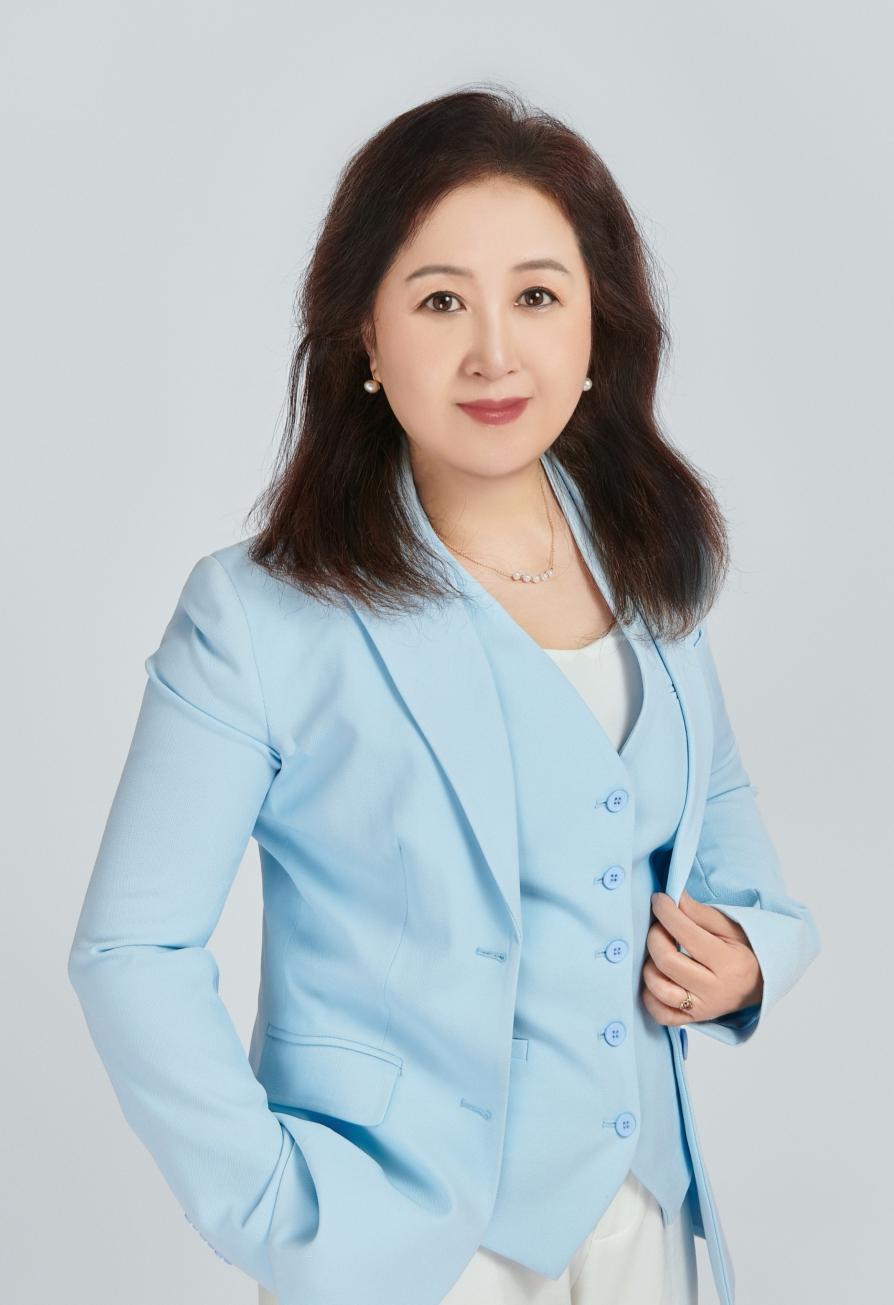 书画家王素华荣获"2022年度优秀文艺工作者"荣誉称号