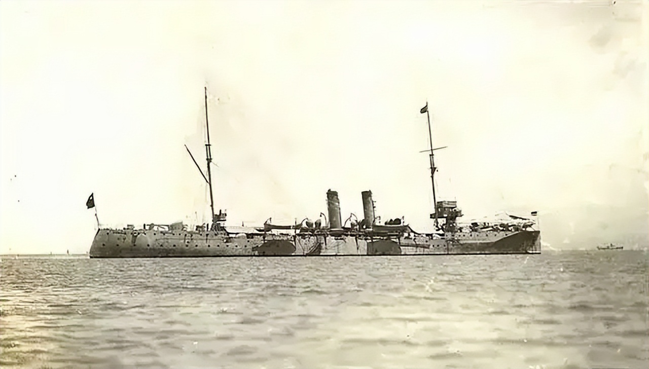 参加抗战中唯一一次海战的两艘军舰之一,海周号炮舰