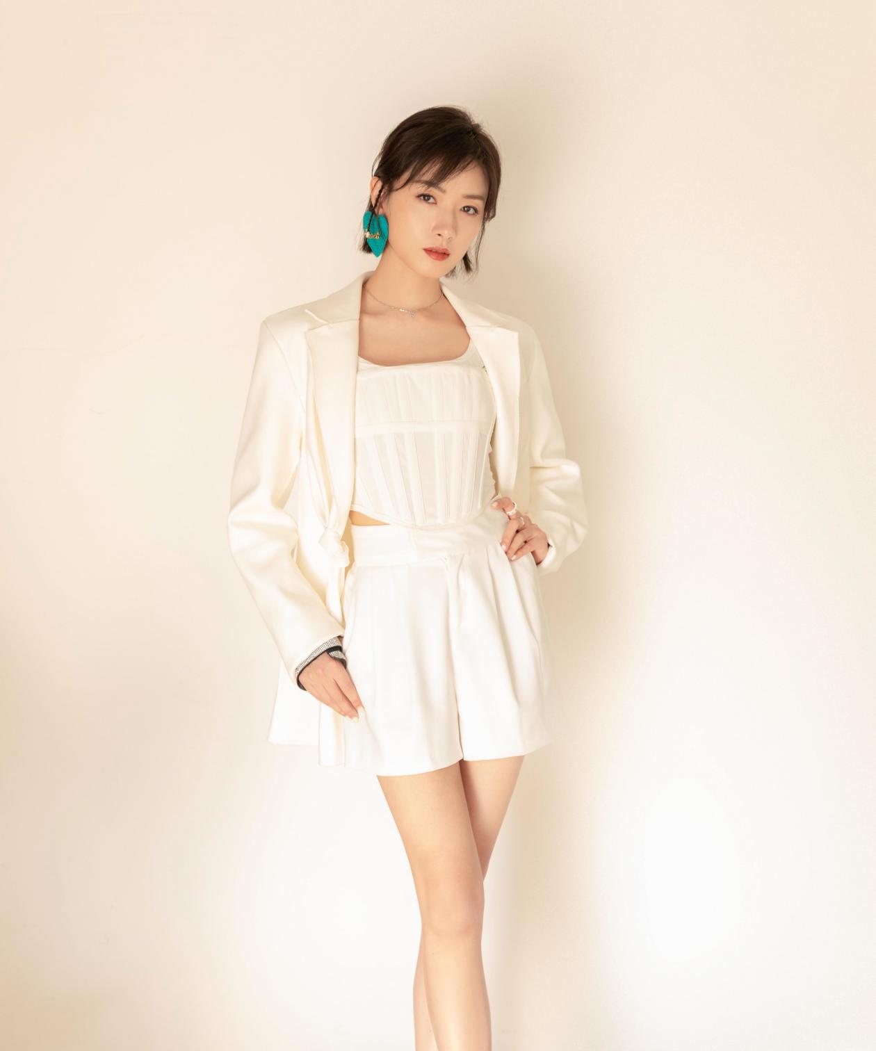 气质女星:万茜-(玉足美丽高跟凉鞋)合集1