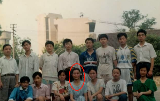 寒门女孩邱庆枫,考入北大一年后,永远"躺"在距校区2公里外