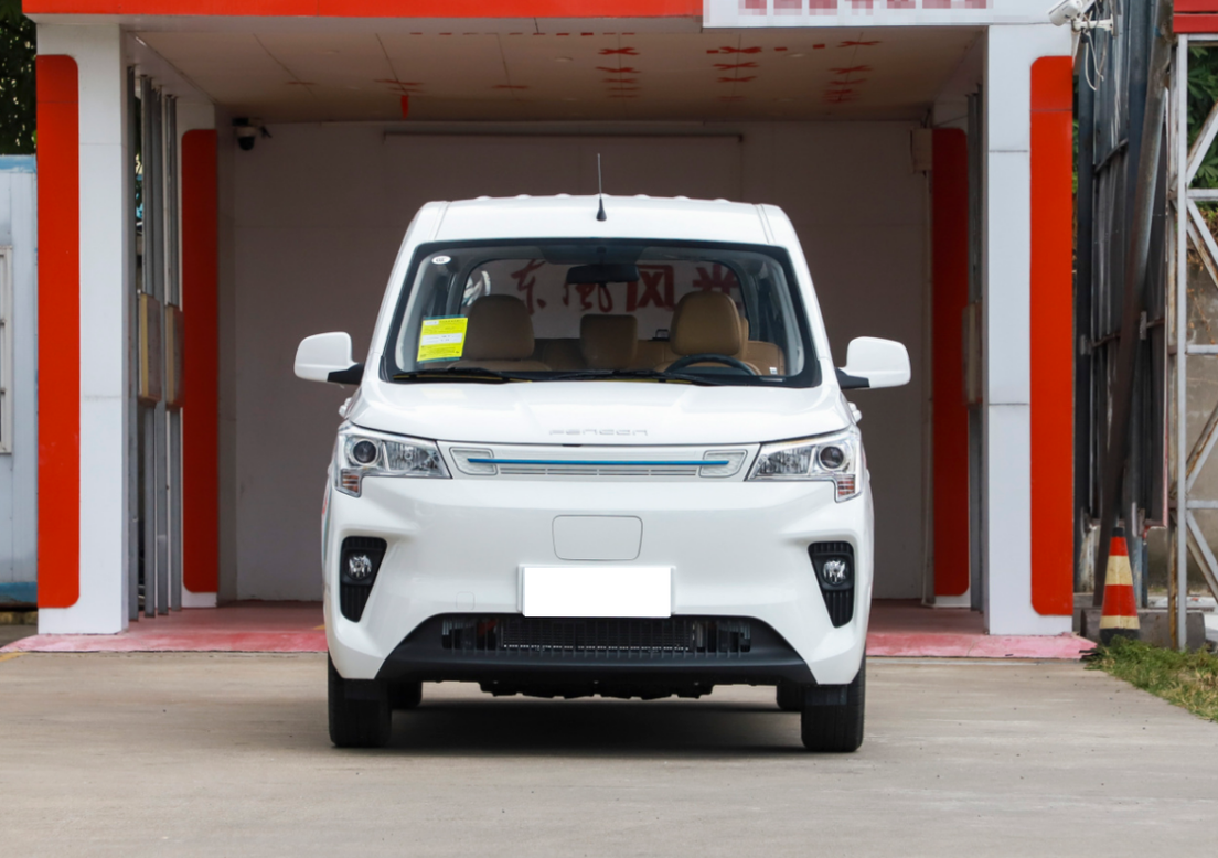 搭载刀片电池,一公里仅7分钱,风光e380成交价9.48万起