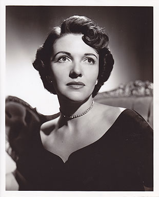 美国前第一夫人南希·里根的早年生活