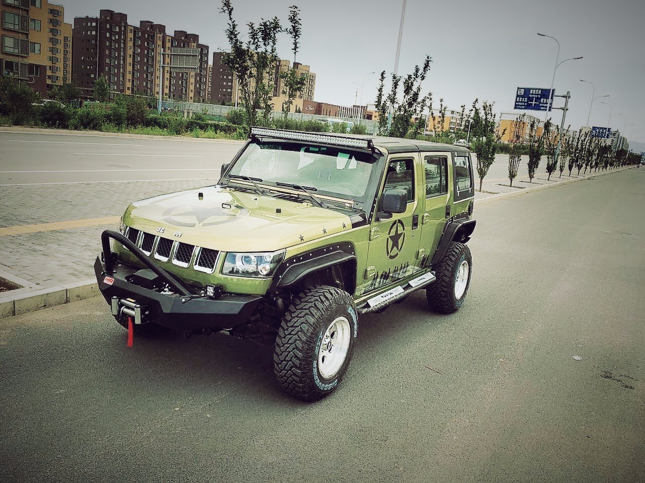 行业天花板如何再提升?新款bj40雨林穿越版或将给出标准答案