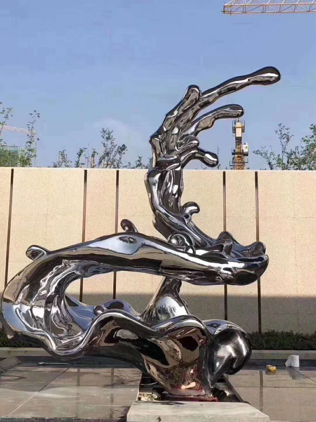 不锈钢生生不息雕塑 baijiahao.baidu.com