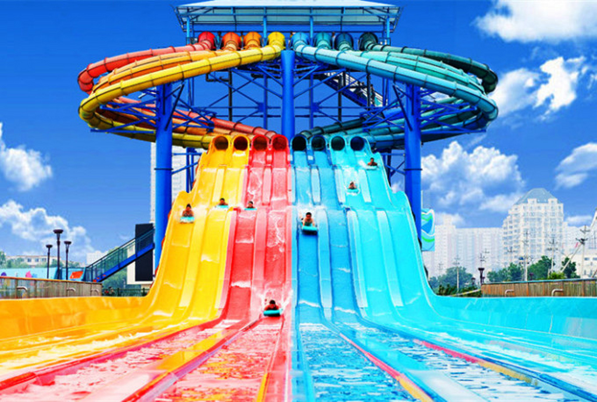 北京水魔方是位于北京市通州区的大型室内水上乐园,提供丰富的水上
