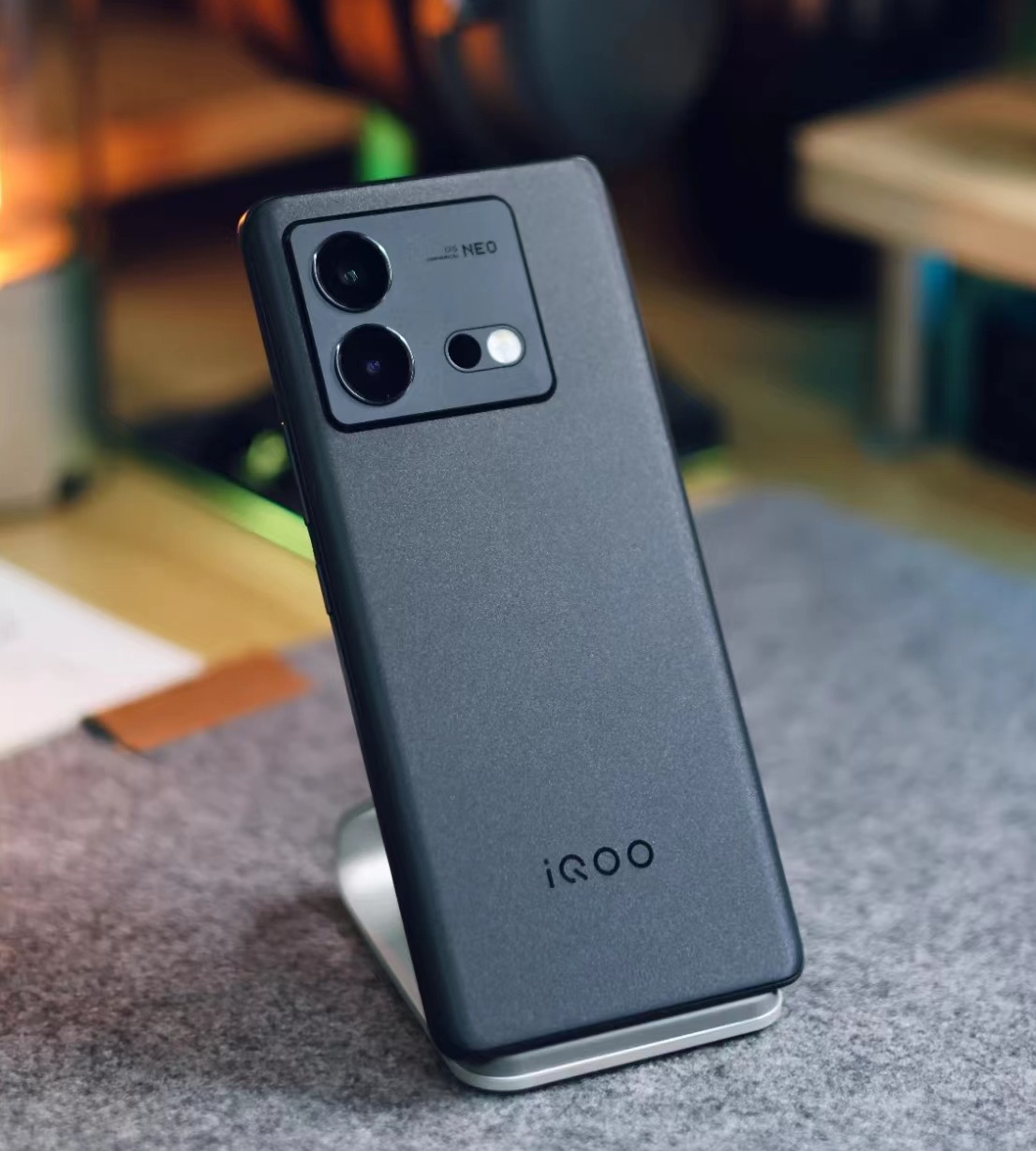 iqooneo9曝光:18g 1tb低至3299,要卖爆