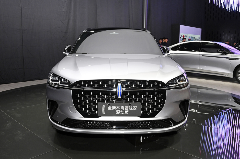 变或不变有什么区别,全新林肯冒险家混动版想靠插混动力翻身?
