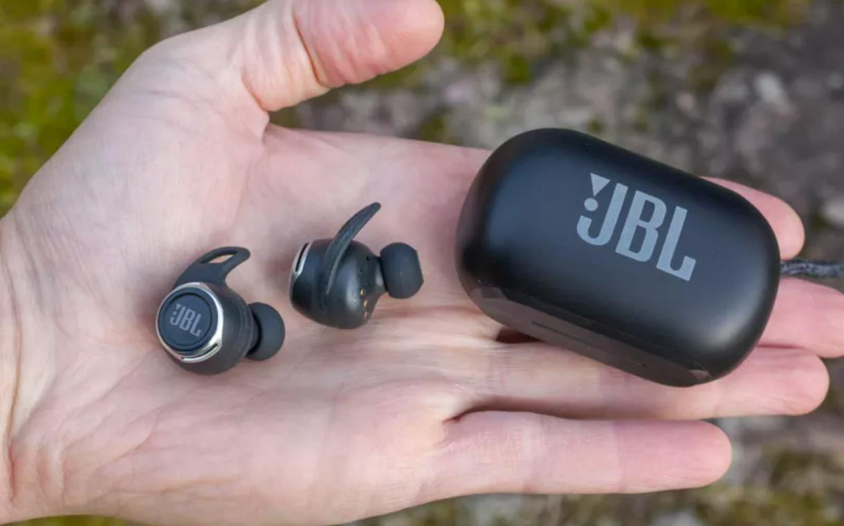 捷波朗,苹果和jbl高性价比蓝牙耳机推荐,第一款学生党闭眼入!