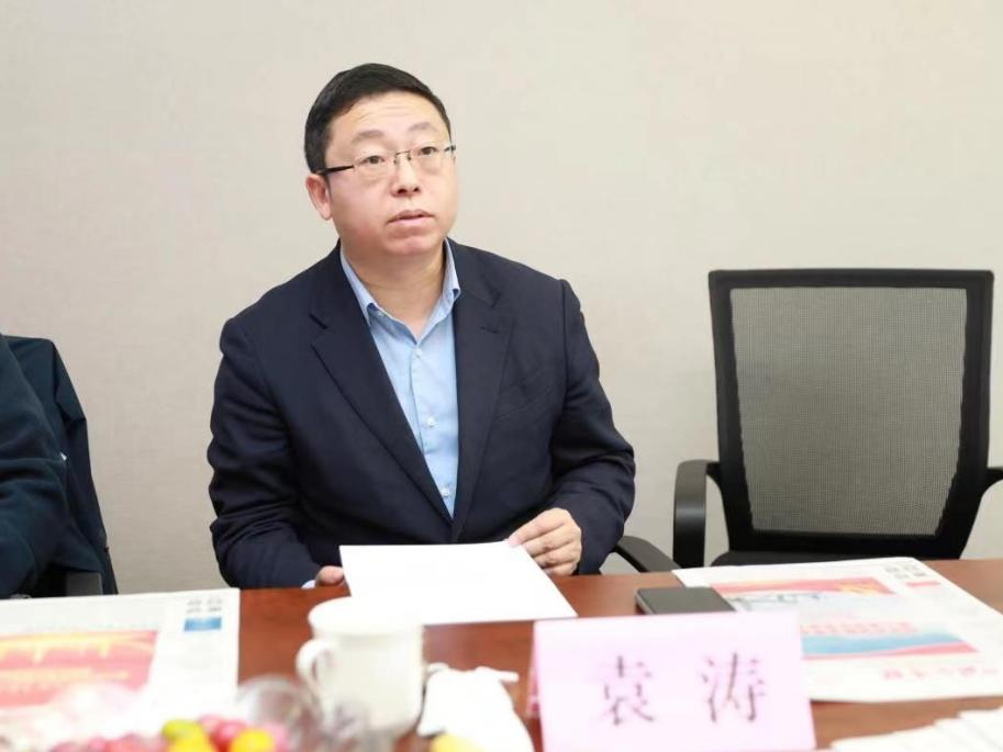 张江集团党委书记,董事长袁涛一行到访《中国企业报》中企视讯