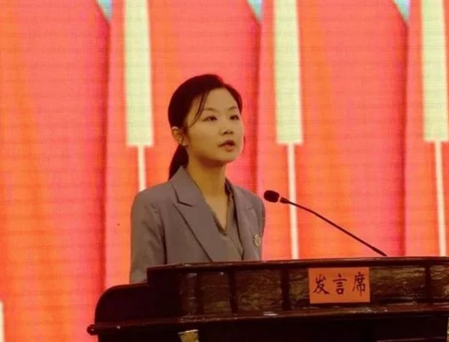 湖南最美女县长徐桢,美貌与能力并重,26岁正科35岁正处仕途畅