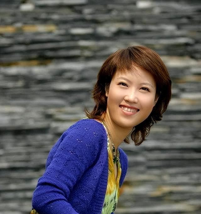 掌管人任良韵:连续6年掌管安徽卫视春晚,作业25年,0绯闻0失误