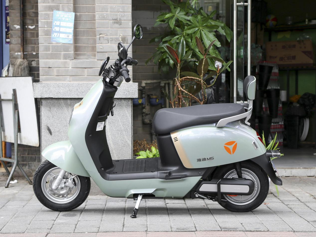 热门摩托车鉴赏,雅迪,m5