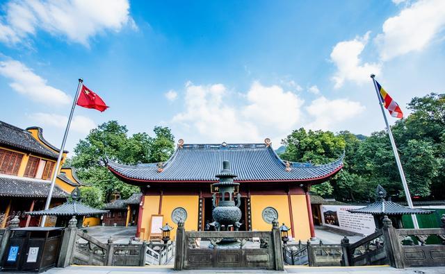 杭州第一網紅佛寺,古樸寧靜,恢宏大氣,備受遊客喜愛!