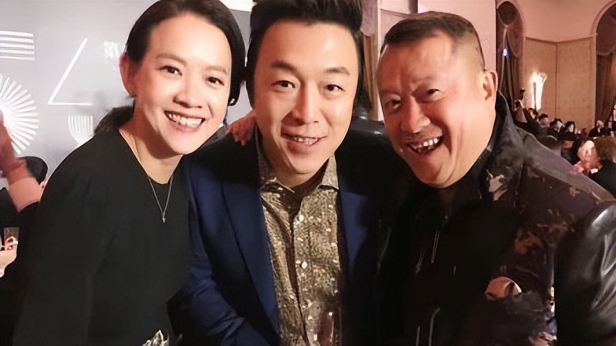 曾志伟曾当众嘲笑黄渤:你长得丑!黄渤巧妙回答,全场哈哈大笑